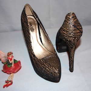 Charlotte Russe Platform Pumps Lace & Gold Size 7M